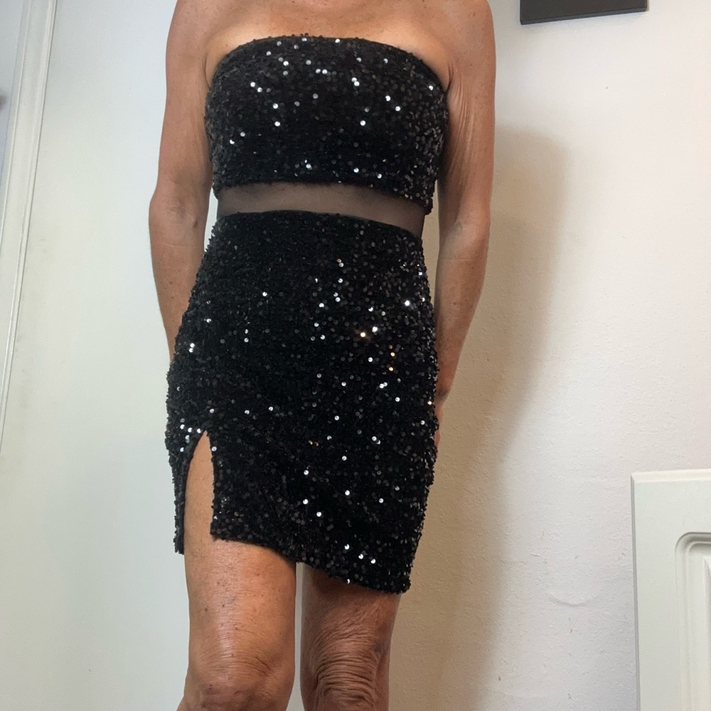 Windsor Size Small, Black Sequin Embellished Dress with mesh band